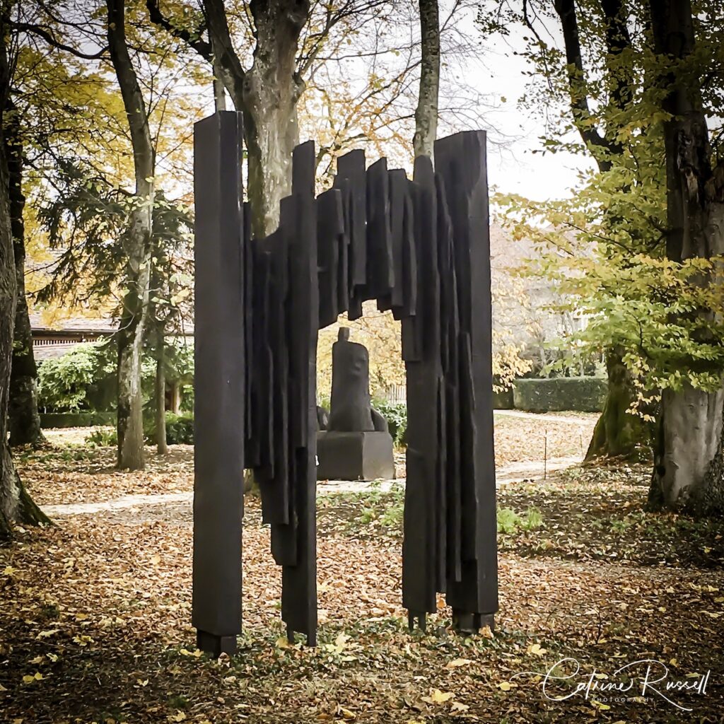 Sculpture en bois d'Eric Sansonnens.